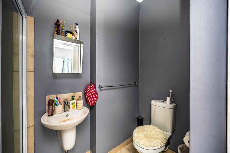 2 Bedroom Property for Sale in Nahoon Valley Park Eastern Cape